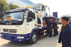 乌尔禾区汽车道路救援拖车价格